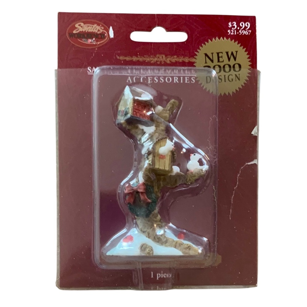 Vintage Santa’s Workbench Birdhouse And Tree Figurine From 2000